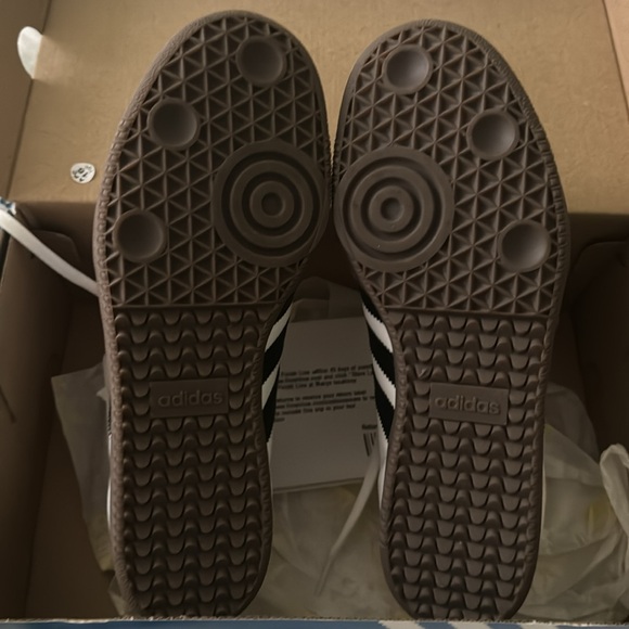Adidas Samba OG Kids 7, Women’s 8 - Picture 2 of 3